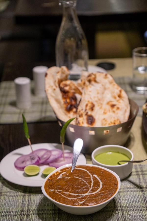 Barsana Boutique Hotel - Pure Vegetarian Калькутта Экстерьер фото